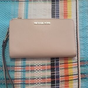 NWOT Michael Kors Taupe Wristlet Clutch